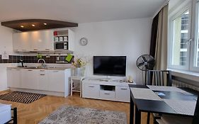 Like Home Flat B
